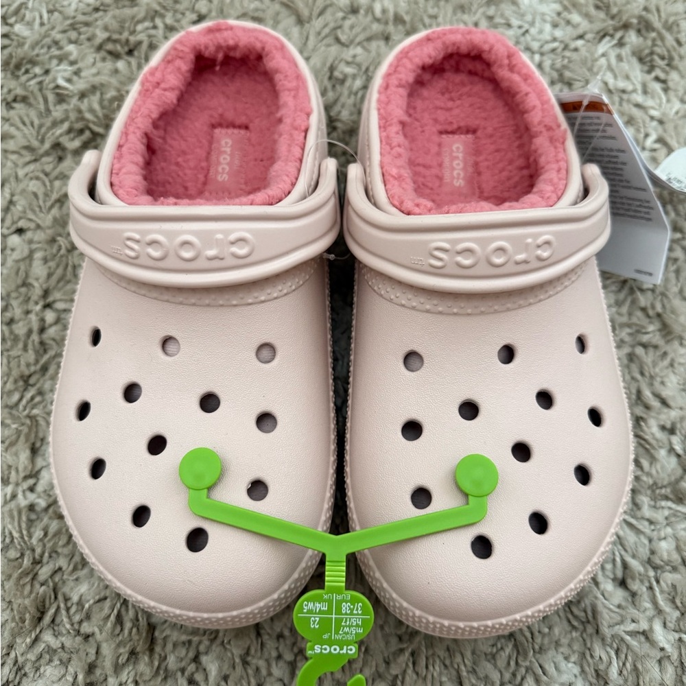 CROCS Light Pink Fuzzy Lined Clogs - Picture 5 of 5